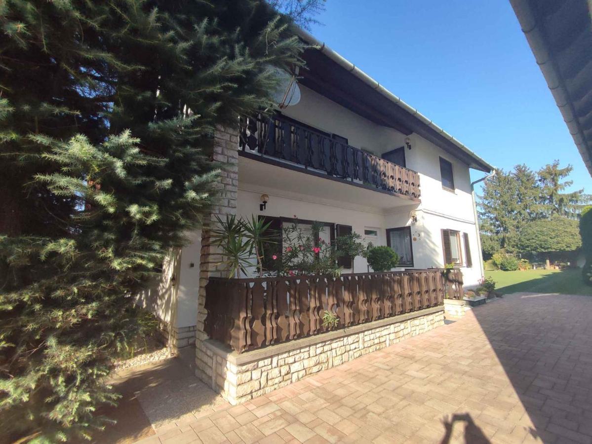 Holiday Home In Balatonboglar 45807 외부 사진